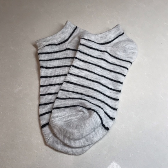 🆕 3 pairs ELLE ankle socks - grey and white - Picture 5 of 7